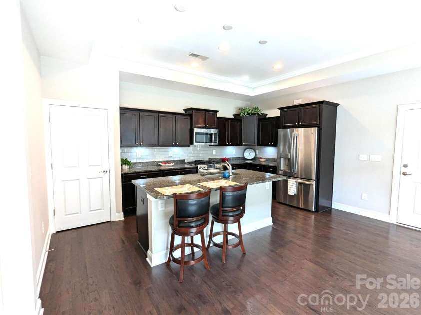 1151 Avalon Place, Matthews, NC 28104.  MLS# CAR4345951, YatesRealty ID 4694. 