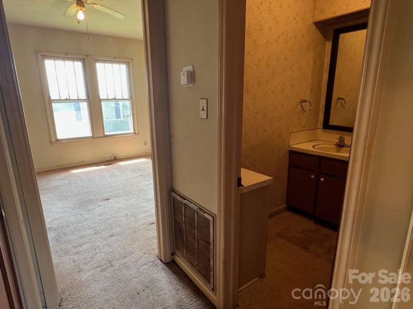 110 Linville Street, Morganton, NC 28655.  MLS# CAR4416153, YatesRealty ID 46942. 