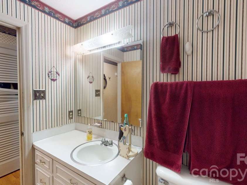 2605 Kimberly Drive, Monroe, NC 28110.  MLS# CAR4415526, YatesRealty ID 46943. 