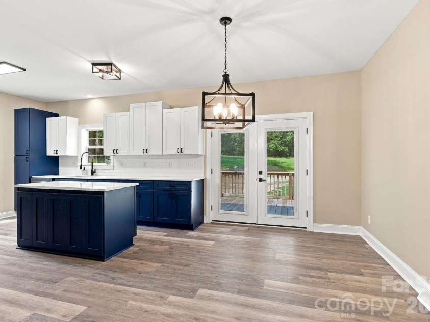 1395 Ebenezer Road, China Grove, NC 28023.  MLS# CAR4418139, YatesRealty ID 46945. Dining area
