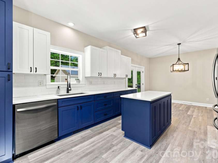 1395 Ebenezer Road, China Grove, NC 28023.  MLS# CAR4418139, YatesRealty ID 46945. Kitchen