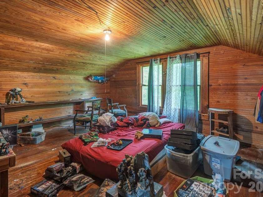 8485 Meadow Fork Road, Hot Springs, NC 28743.  MLS# CAR4401894, YatesRealty ID 46946. 