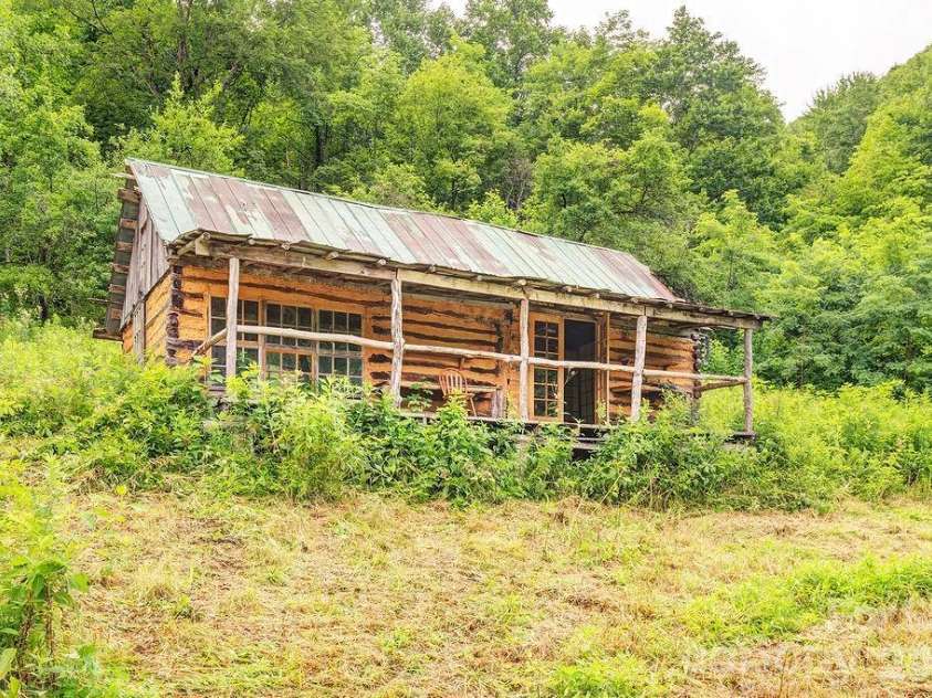 8485 Meadow Fork Road, Hot Springs, NC 28743.  MLS# CAR4401894, YatesRealty ID 46946. 