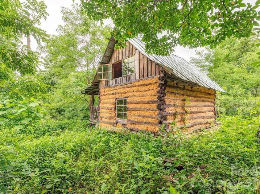 8485 Meadow Fork Road, Hot Springs, NC 28743.  MLS# CAR4401894, YatesRealty ID 46946. 