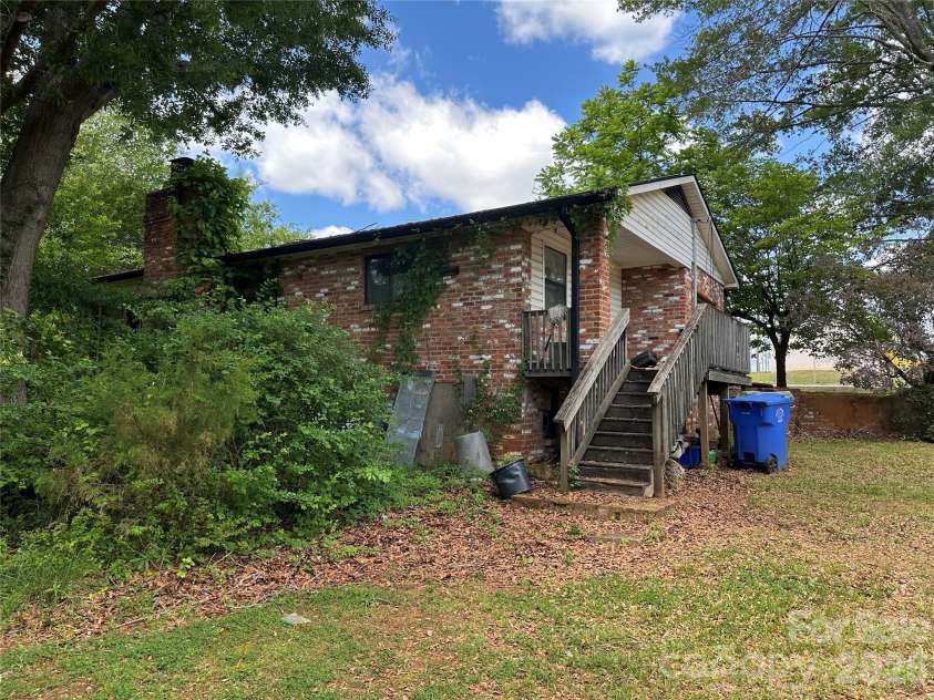 572 Ledbetter Road, Spindale, NC 28160.  MLS# CAR4404985, YatesRealty ID 46947. 