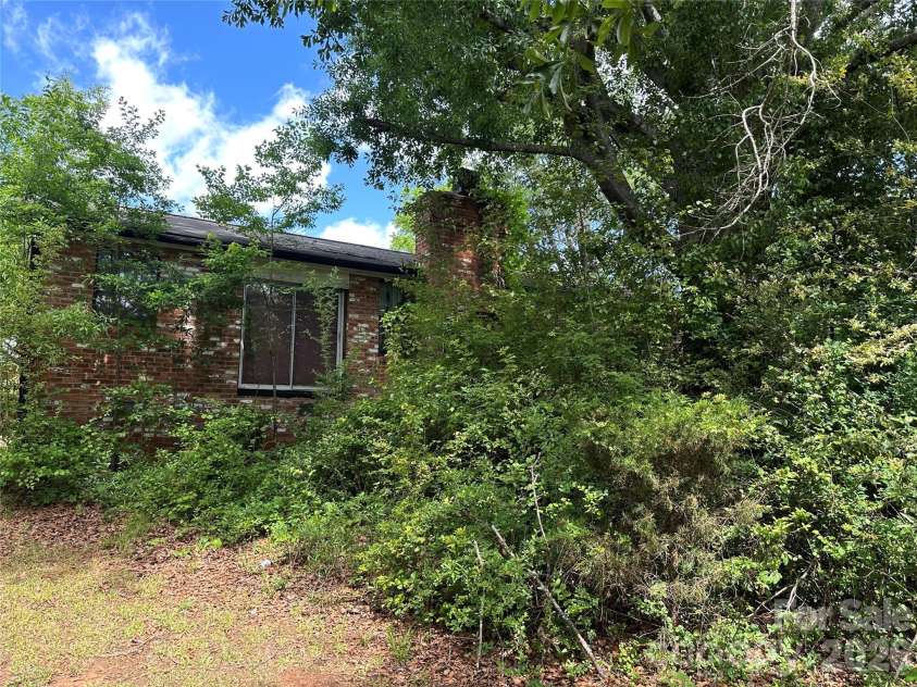 572 Ledbetter Road, Spindale, NC 28160.  MLS# CAR4404985, YatesRealty ID 46947. 