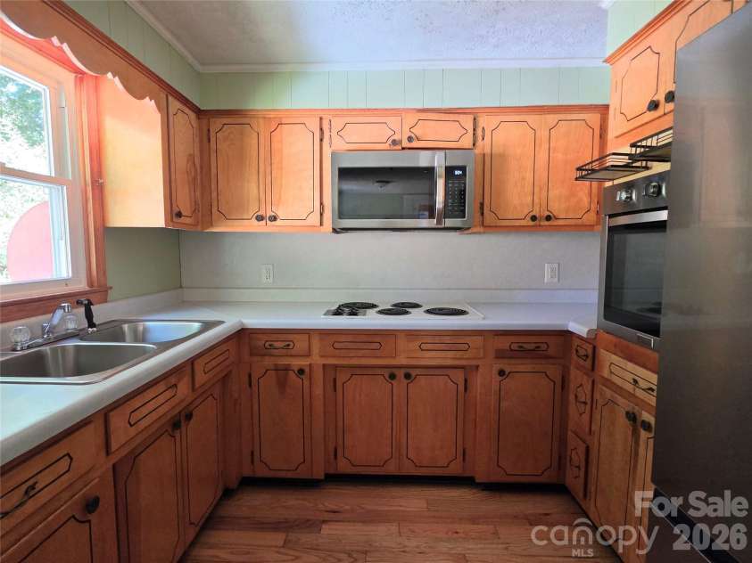 2838 Seven Mile Ridge Road, Burnsville, NC 28714.  MLS# CAR4407049, YatesRealty ID 46949. 