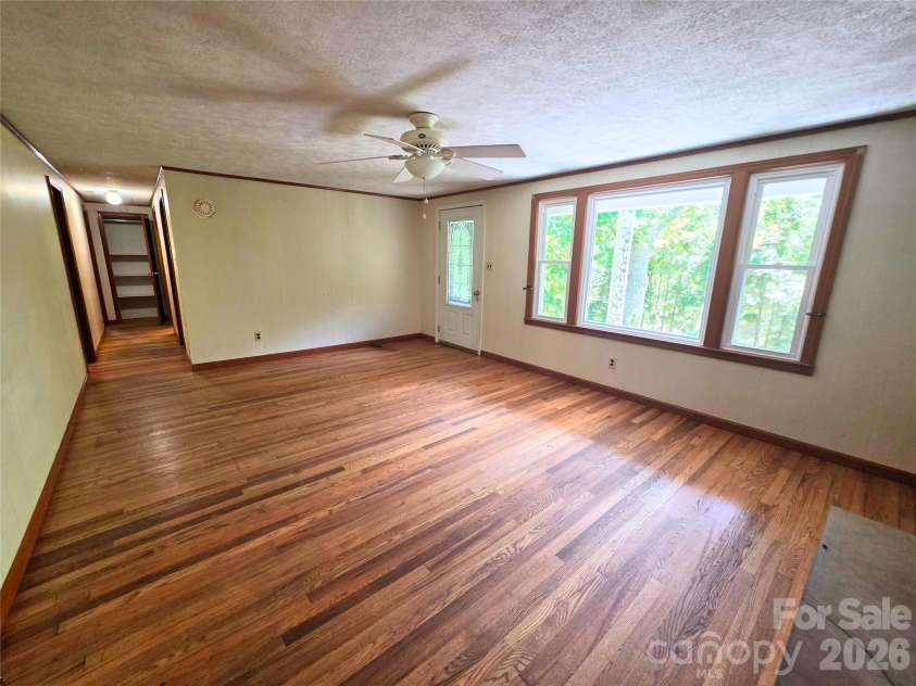 2838 Seven Mile Ridge Road, Burnsville, NC 28714.  MLS# CAR4407049, YatesRealty ID 46949. 