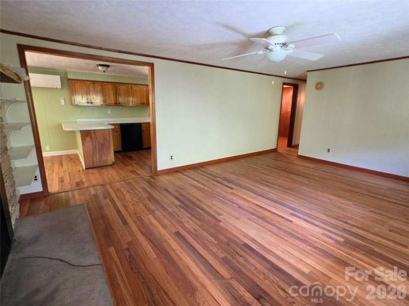 2838 Seven Mile Ridge Road, Burnsville, NC 28714.  MLS# CAR4407049, YatesRealty ID 46949. 