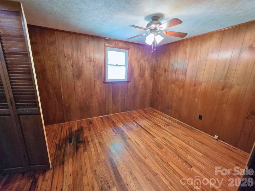 2838 Seven Mile Ridge Road, Burnsville, NC 28714.  MLS# CAR4407049, YatesRealty ID 46949. 