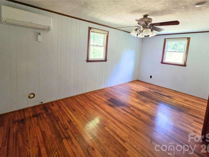 2838 Seven Mile Ridge Road, Burnsville, NC 28714.  MLS# CAR4407049, YatesRealty ID 46949. 