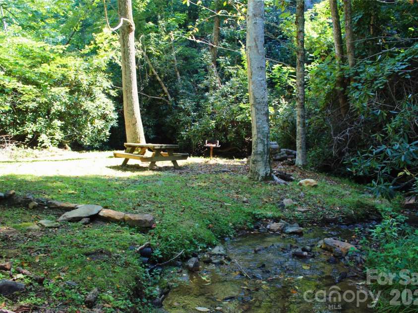2838 Seven Mile Ridge Road, Burnsville, NC 28714.  MLS# CAR4407049, YatesRealty ID 46949. 