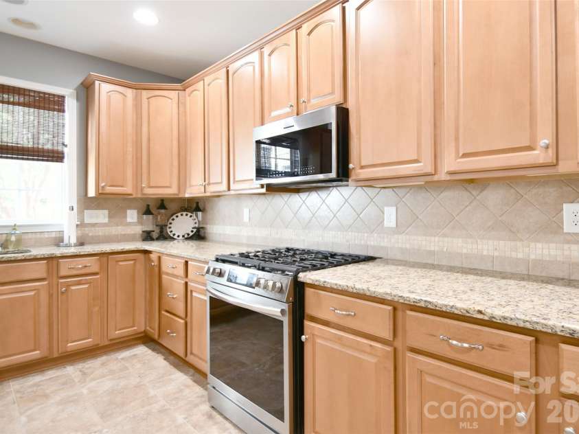 7867 Woodmere Drive, Harrisburg, NC 28075.  MLS# CAR4343512, YatesRealty ID 4695. 