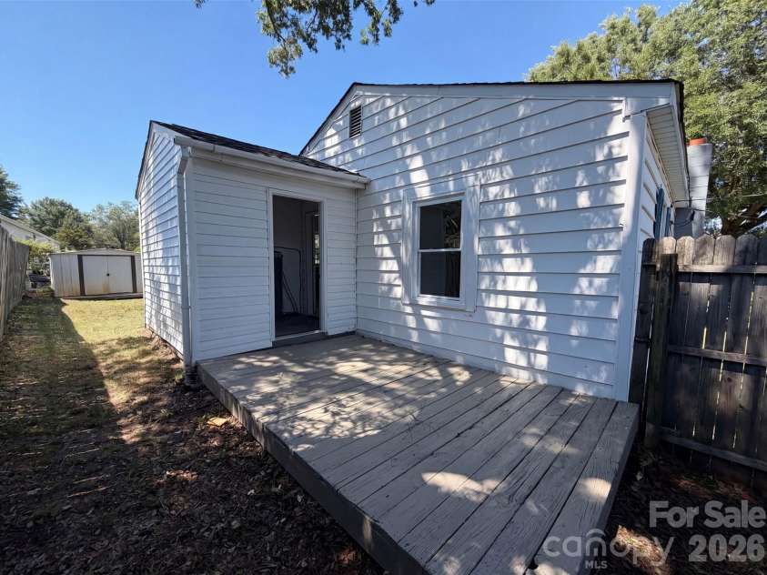 123 Farmview Street, Gastonia, NC 28054.  MLS# CAR4395724, YatesRealty ID 46950. 