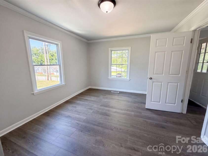 123 Farmview Street, Gastonia, NC 28054.  MLS# CAR4395724, YatesRealty ID 46950. 