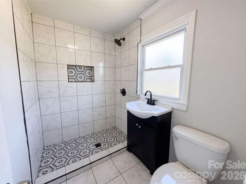 123 Farmview Street, Gastonia, NC 28054.  MLS# CAR4395724, YatesRealty ID 46950. 