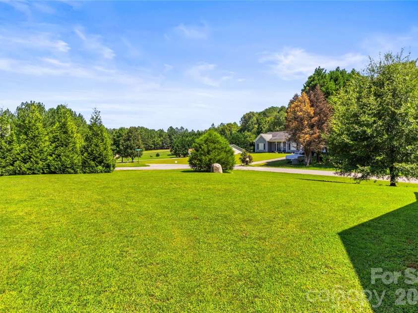 413 Summer Ridge Road, Stanley, NC 28164.  MLS# CAR4416198, YatesRealty ID 46951. 