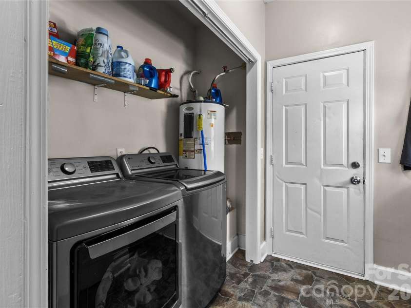 413 Summer Ridge Road, Stanley, NC 28164.  MLS# CAR4416198, YatesRealty ID 46951. Laundry