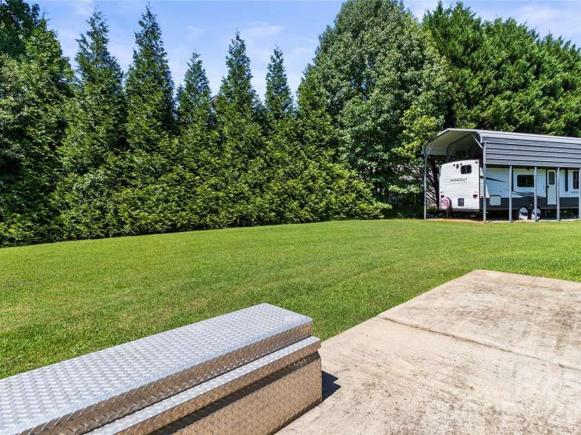 413 Summer Ridge Road, Stanley, NC 28164.  MLS# CAR4416198, YatesRealty ID 46951. Rear Patio