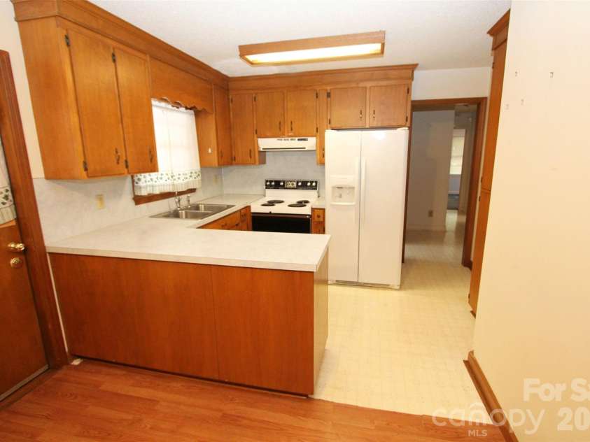 227 Main Street, Morven, NC 28119.  MLS# CAR4409438, YatesRealty ID 46952. 