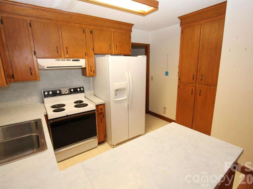 227 Main Street, Morven, NC 28119.  MLS# CAR4409438, YatesRealty ID 46952. 
