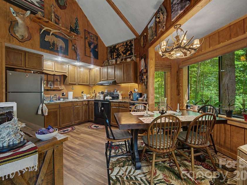 204 Mountain Laurel Drive, Bryson City, NC 28713.  MLS# CAR4418640, YatesRealty ID 46953. 