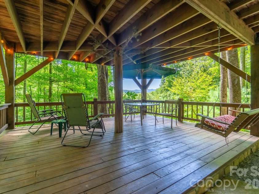 204 Mountain Laurel Drive, Bryson City, NC 28713.  MLS# CAR4418640, YatesRealty ID 46953. 