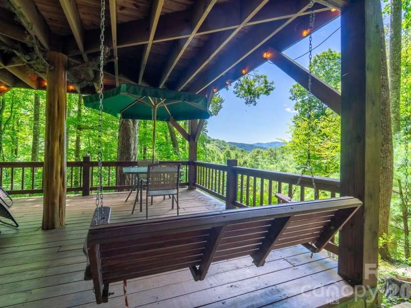 204 Mountain Laurel Drive, Bryson City, NC 28713.  MLS# CAR4418640, YatesRealty ID 46953. 