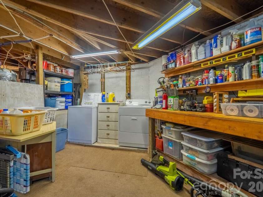 204 Mountain Laurel Drive, Bryson City, NC 28713.  MLS# CAR4418640, YatesRealty ID 46953. 