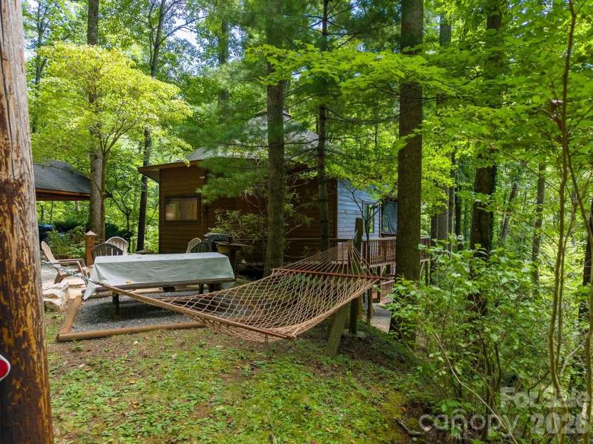 204 Mountain Laurel Drive, Bryson City, NC 28713.  MLS# CAR4418640, YatesRealty ID 46953. 