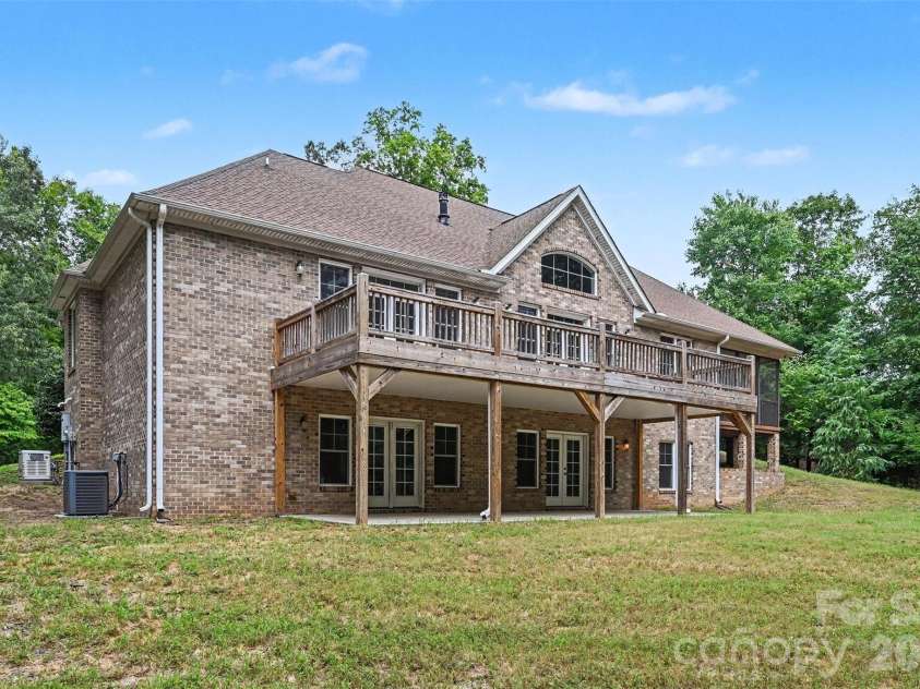 1208 Emerald Bay Drive, Salisbury, NC 28146.  MLS# CAR4418646, YatesRealty ID 46954. 