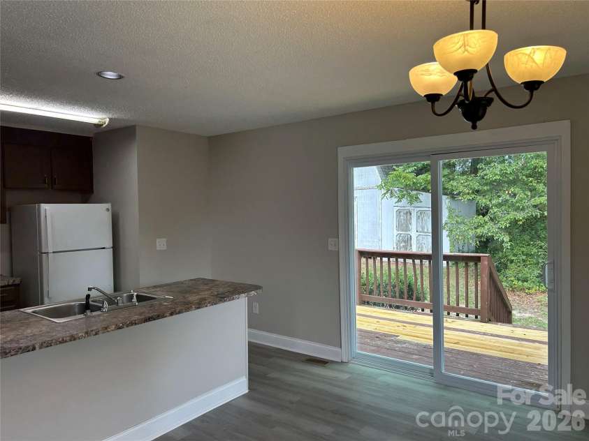 927 Floyd Lane, Gastonia, NC 28052.  MLS# CAR4418507, YatesRealty ID 46955. 