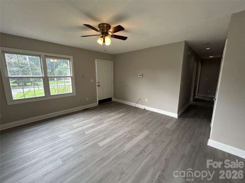 927 Floyd Lane, Gastonia, NC 28052.  MLS# CAR4418507, YatesRealty ID 46955. 