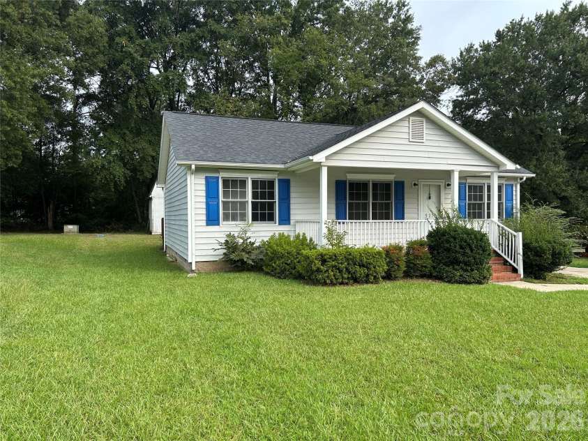 927 Floyd Lane, Gastonia, NC 28052.  MLS# CAR4418507, YatesRealty ID 46955. 