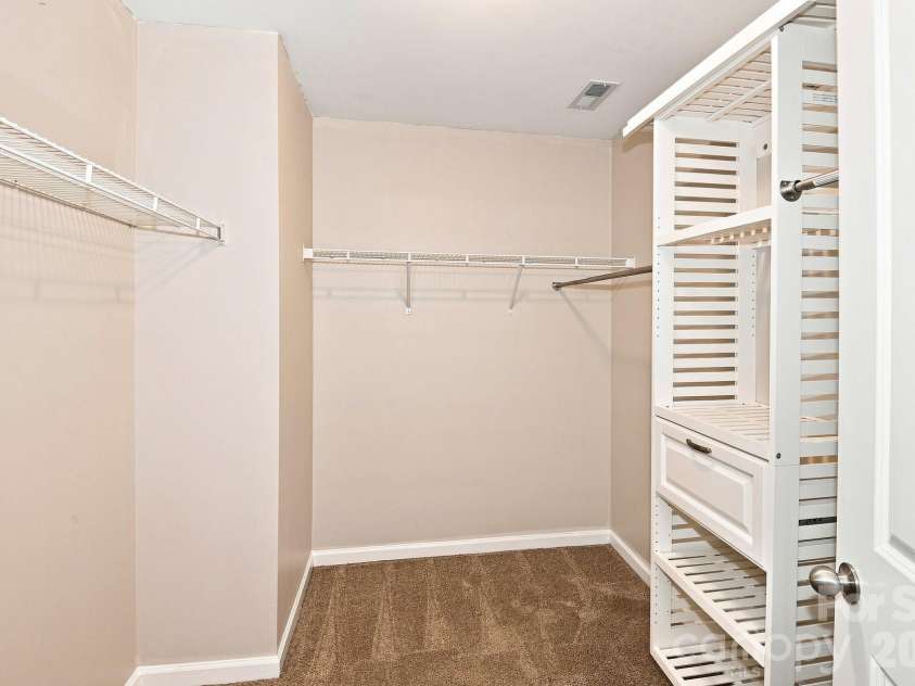 9320 Gentle Stream Lane, Charlotte, NC 28214.  MLS# CAR4418428, YatesRealty ID 46956. 
