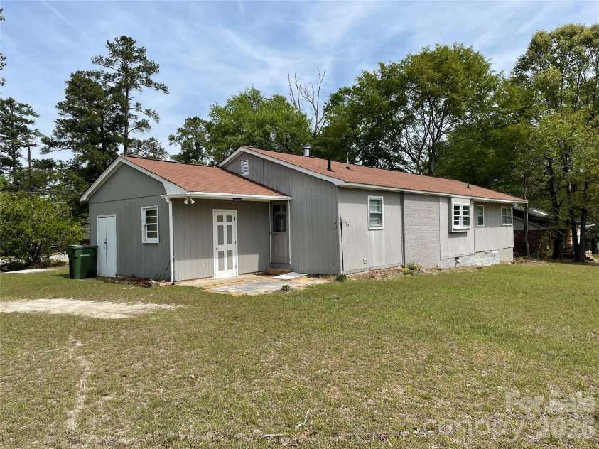 510 Welsh Street, Kershaw, SC 29067.  MLS# CAR4408530, YatesRealty ID 46957. 