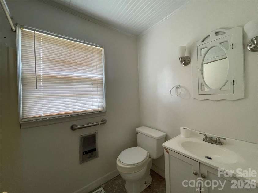510 Welsh Street, Kershaw, SC 29067.  MLS# CAR4408530, YatesRealty ID 46957. 