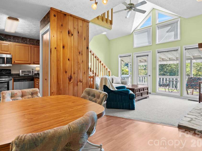 184 Mountain Club Drive, Vilas, NC 28692.  MLS# CAR4417205, YatesRealty ID 46958. 