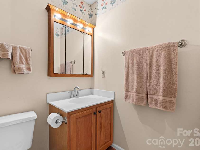 184 Mountain Club Drive, Vilas, NC 28692.  MLS# CAR4417205, YatesRealty ID 46958. 
