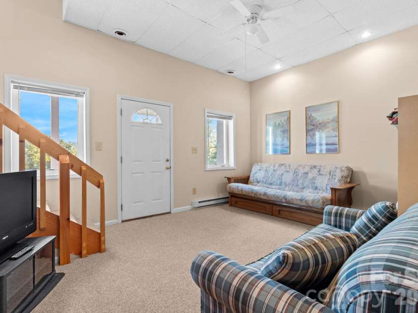 184 Mountain Club Drive, Vilas, NC 28692.  MLS# CAR4417205, YatesRealty ID 46958. 