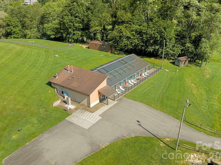 184 Mountain Club Drive, Vilas, NC 28692.  MLS# CAR4417205, YatesRealty ID 46958. 