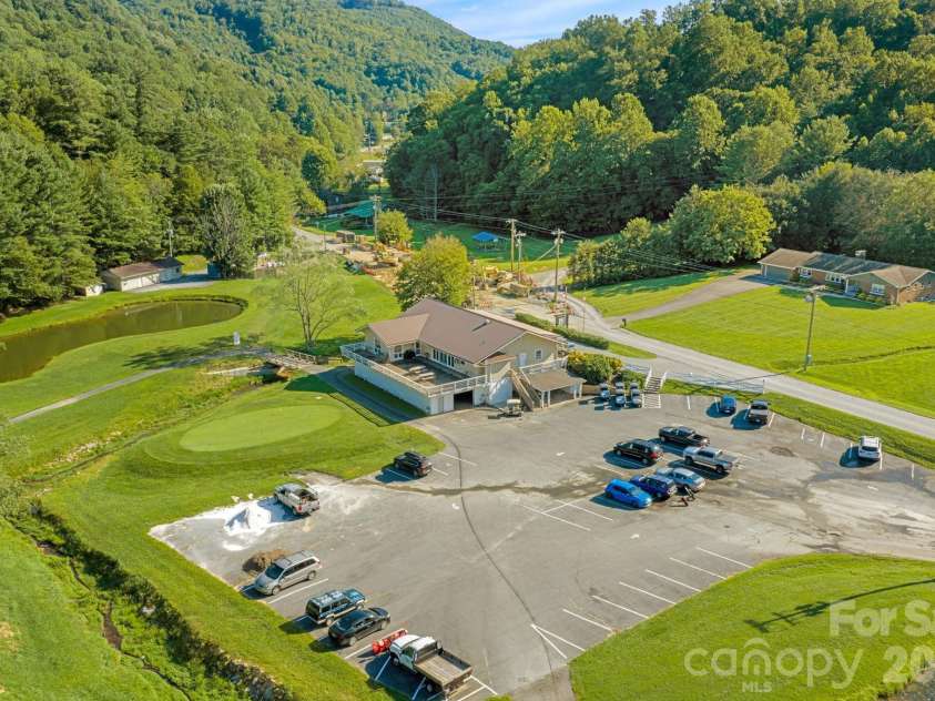 184 Mountain Club Drive, Vilas, NC 28692.  MLS# CAR4417205, YatesRealty ID 46958. 