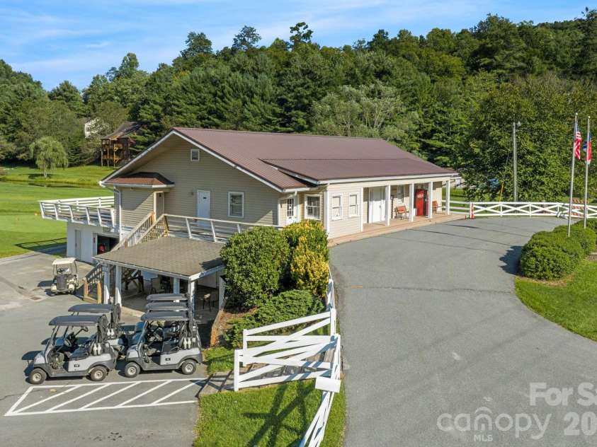184 Mountain Club Drive, Vilas, NC 28692.  MLS# CAR4417205, YatesRealty ID 46958. 