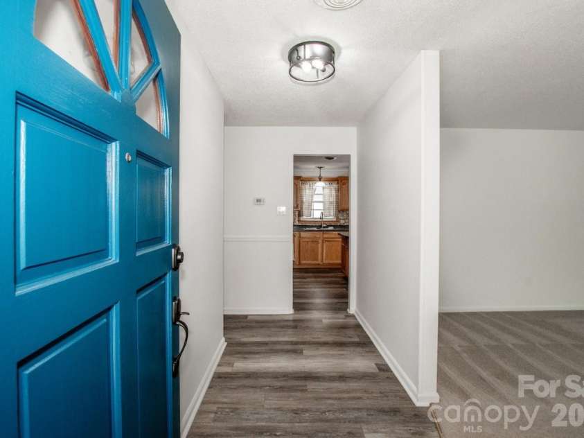 5311 Agner Drive, Salisbury, NC 28146.  MLS# CAR4417781, YatesRealty ID 46959. Foyer
