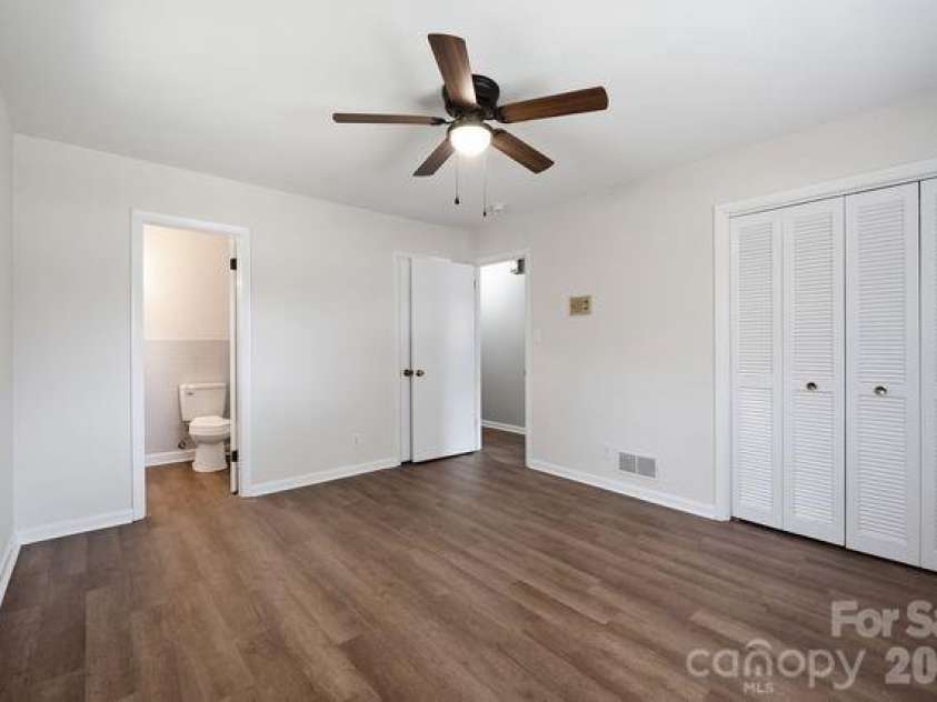 100 Piedmont Drive, Kannapolis, NC 28081.  MLS# CAR4405766, YatesRealty ID 46961. Primary Bedroom