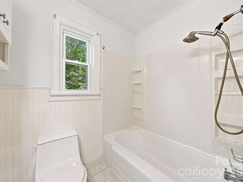 3432 Cannon Ridge Road, Lenoir, NC 28645.  MLS# CAR4418416, YatesRealty ID 46962. 