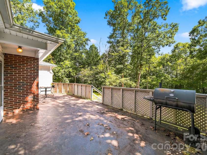 3432 Cannon Ridge Road, Lenoir, NC 28645.  MLS# CAR4418416, YatesRealty ID 46962. 