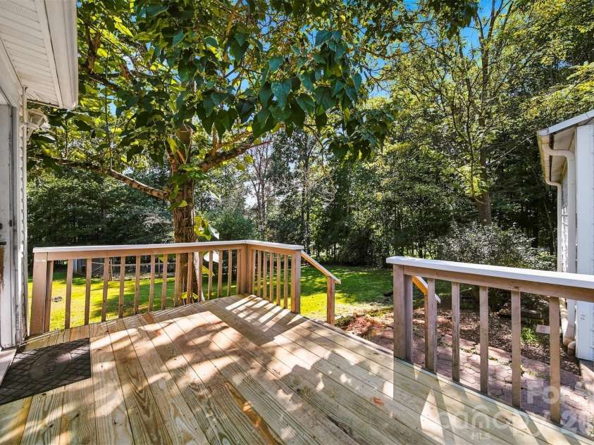 3432 Cannon Ridge Road, Lenoir, NC 28645.  MLS# CAR4418416, YatesRealty ID 46962. 