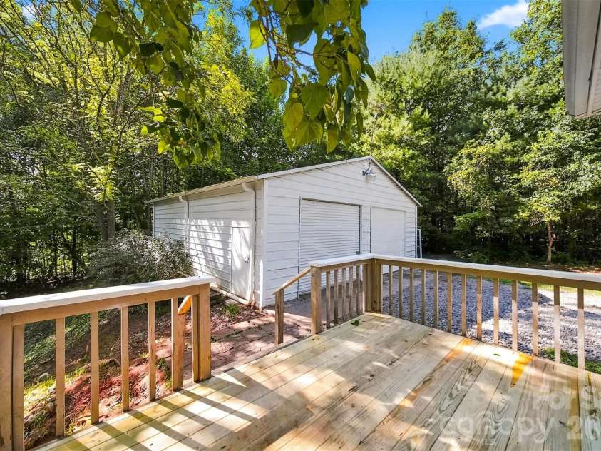 3432 Cannon Ridge Road, Lenoir, NC 28645.  MLS# CAR4418416, YatesRealty ID 46962. 