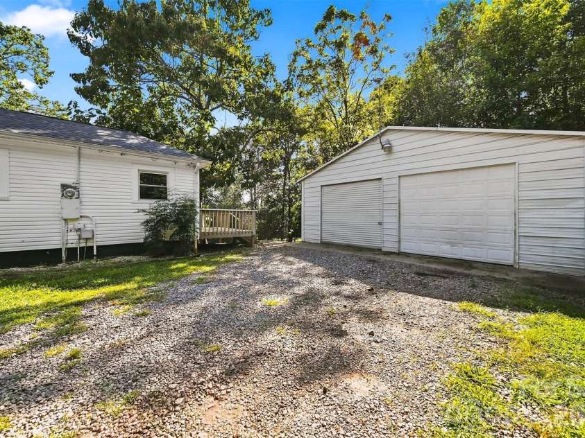 3432 Cannon Ridge Road, Lenoir, NC 28645.  MLS# CAR4418416, YatesRealty ID 46962. 